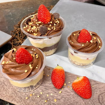 Curso Bolo no Pote e Copo da Felicidade 15/04/26 13h30 às 16h30